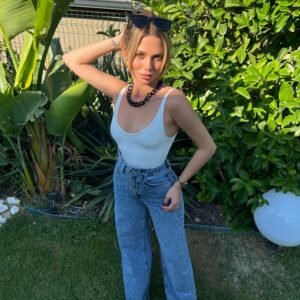 Beyaz U Yaka Çıtçıtlı Yarım Astarlı Bodysuit